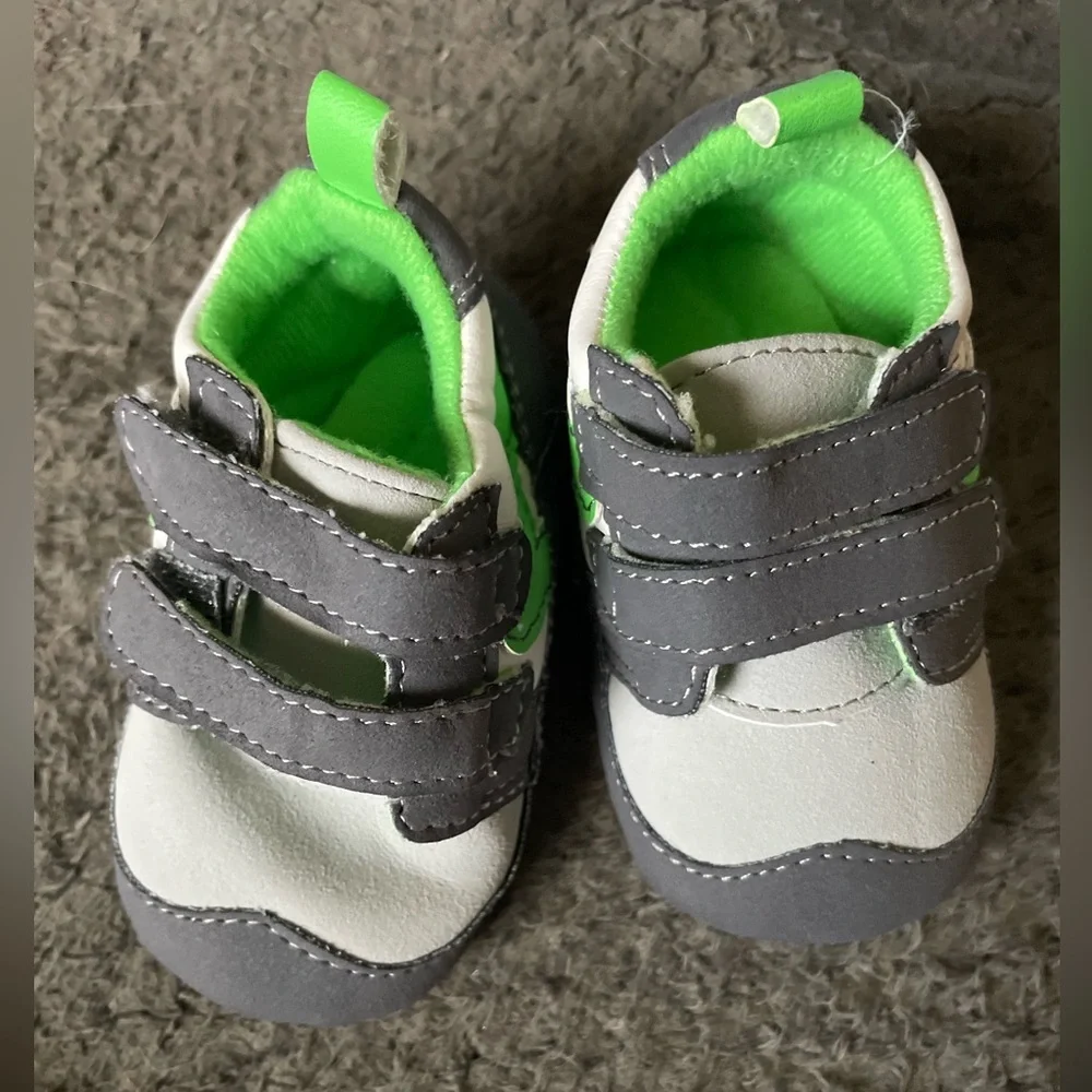 Newborn Gray and Green Kids Shoes look like mini ASICS